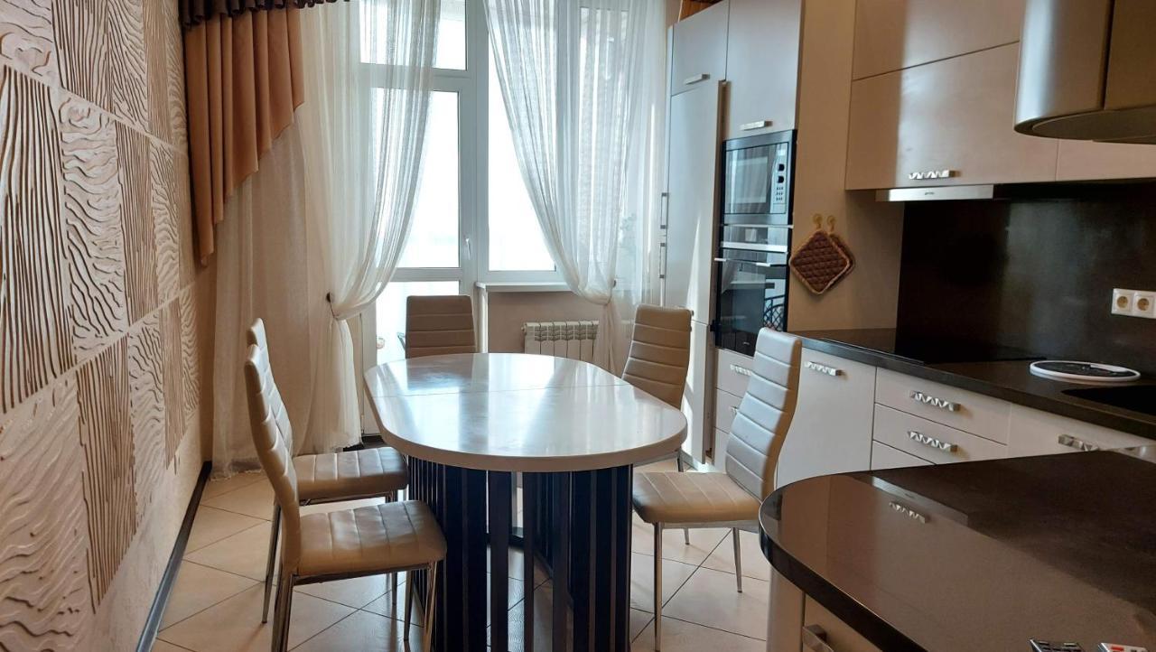 Просторі Апартаменти Kiev Exterior foto